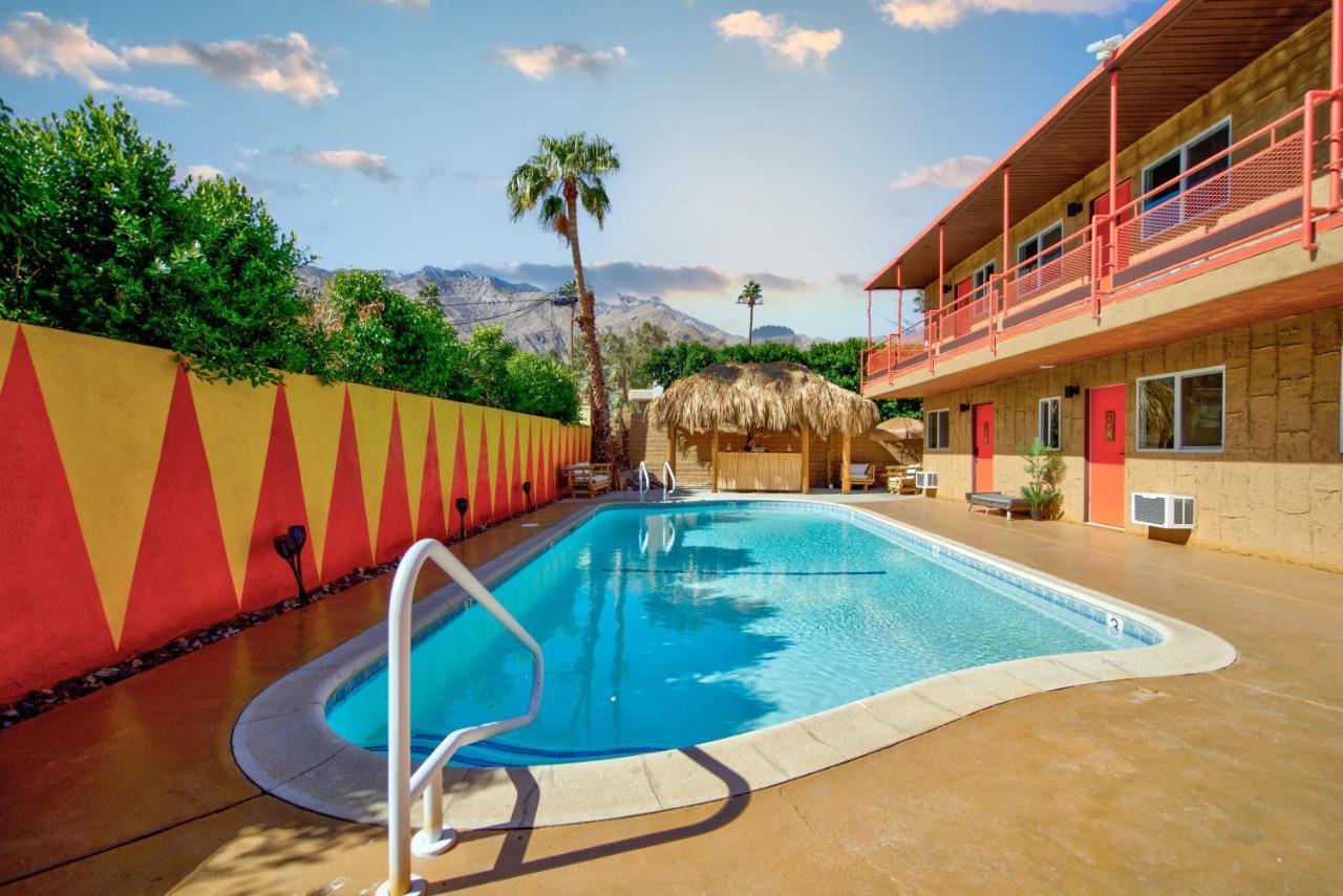 Tiki Hotel Palm Springs Exterior foto